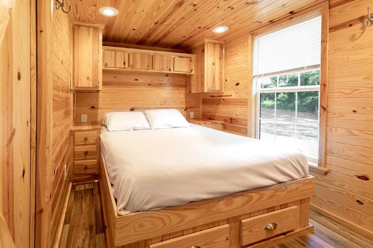 Halesford Harbour Resort - Smith Mountain Lake Moneta Екстериор снимка