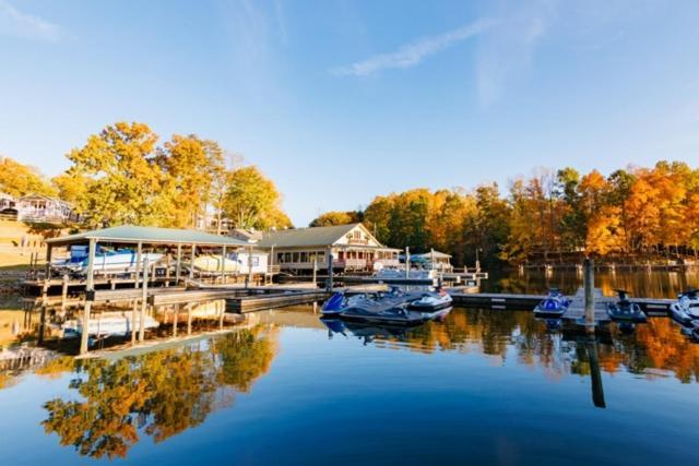 Halesford Harbour Resort - Smith Mountain Lake Moneta Екстериор снимка