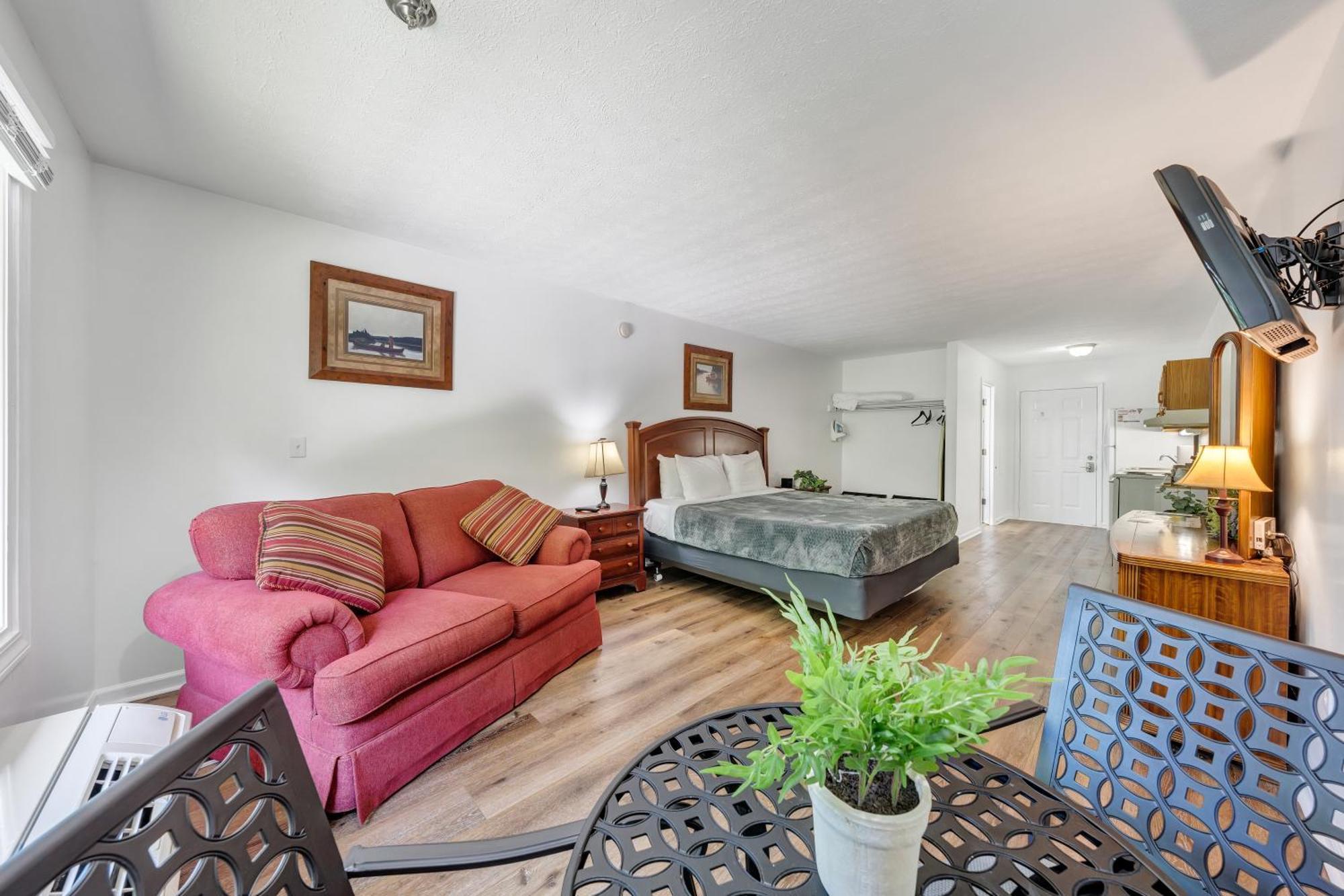Halesford Harbour Resort - Smith Mountain Lake Moneta Екстериор снимка