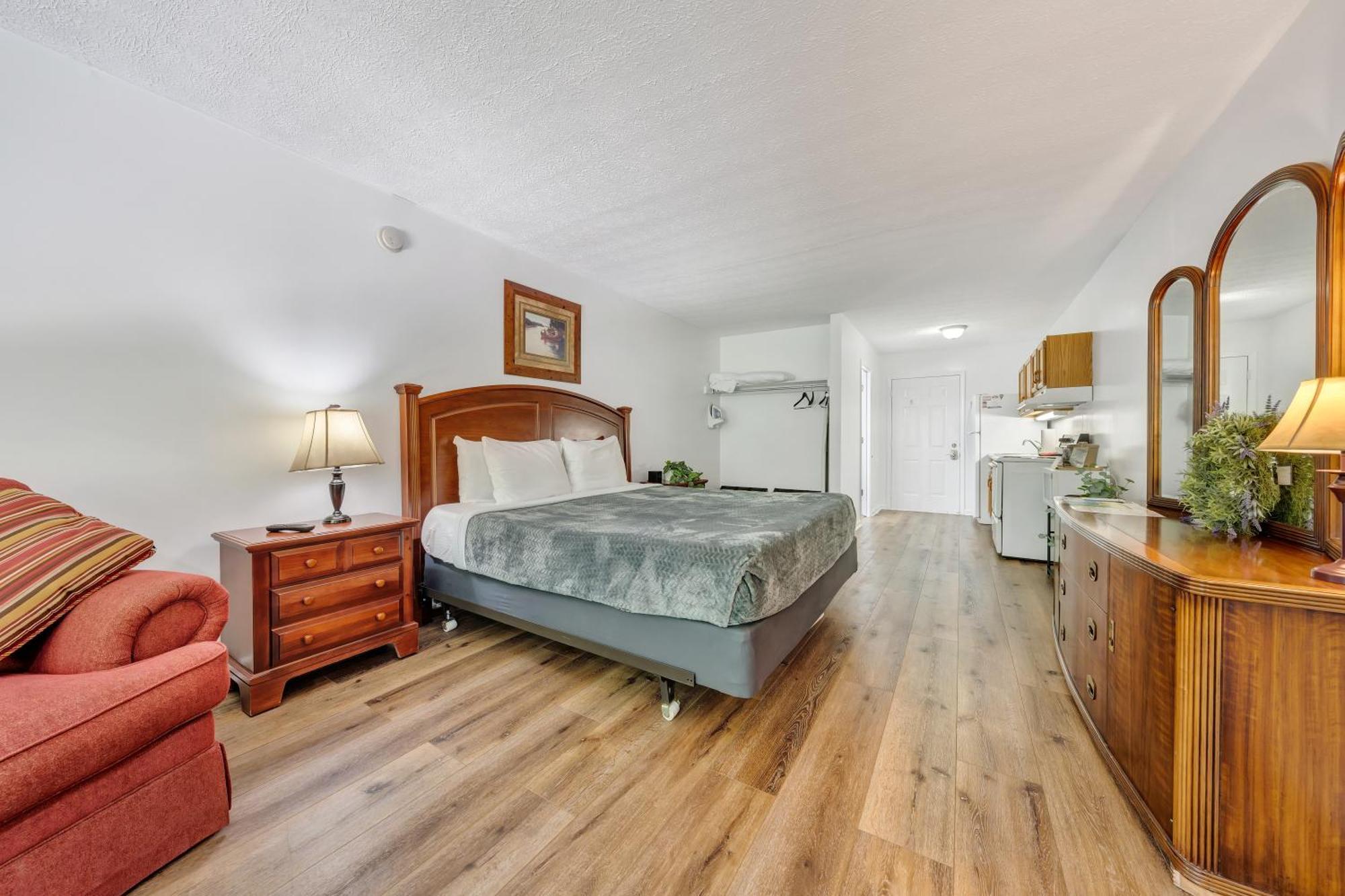 Halesford Harbour Resort - Smith Mountain Lake Moneta Екстериор снимка